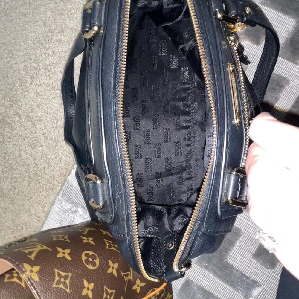 Michael Kors black Authentic - Picture 3 of 4